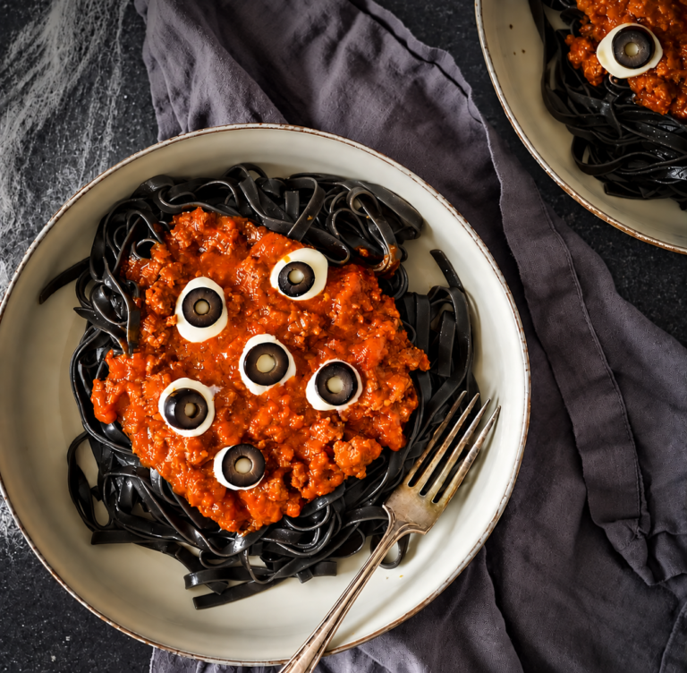 Black Pasta & Cupcake Decoration & Clay Painting